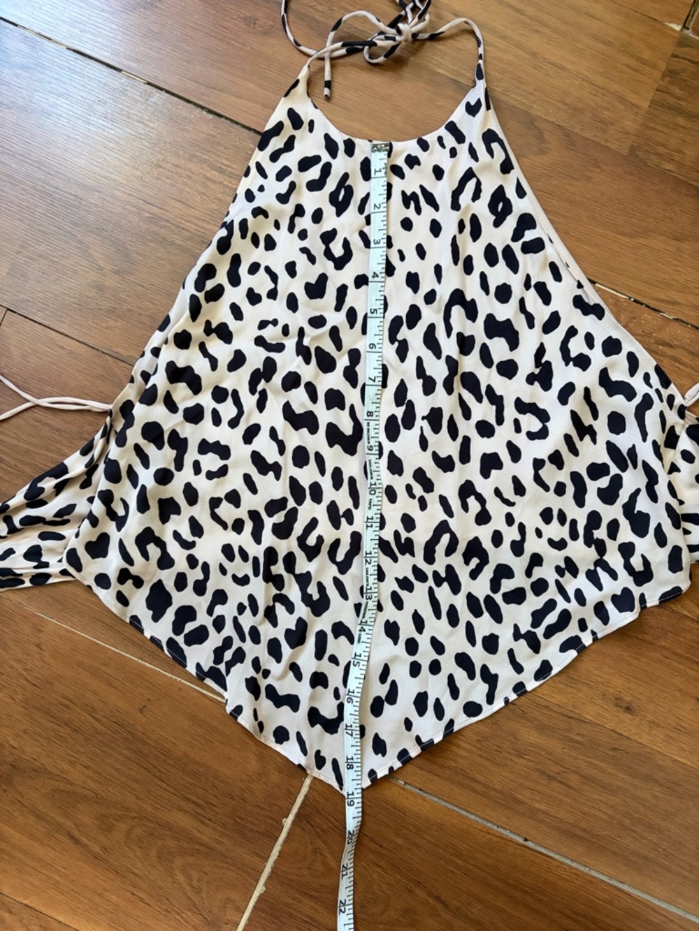 Alice + Olivia Frenchie handkerchief leopard halter top - Picture 10 of 11